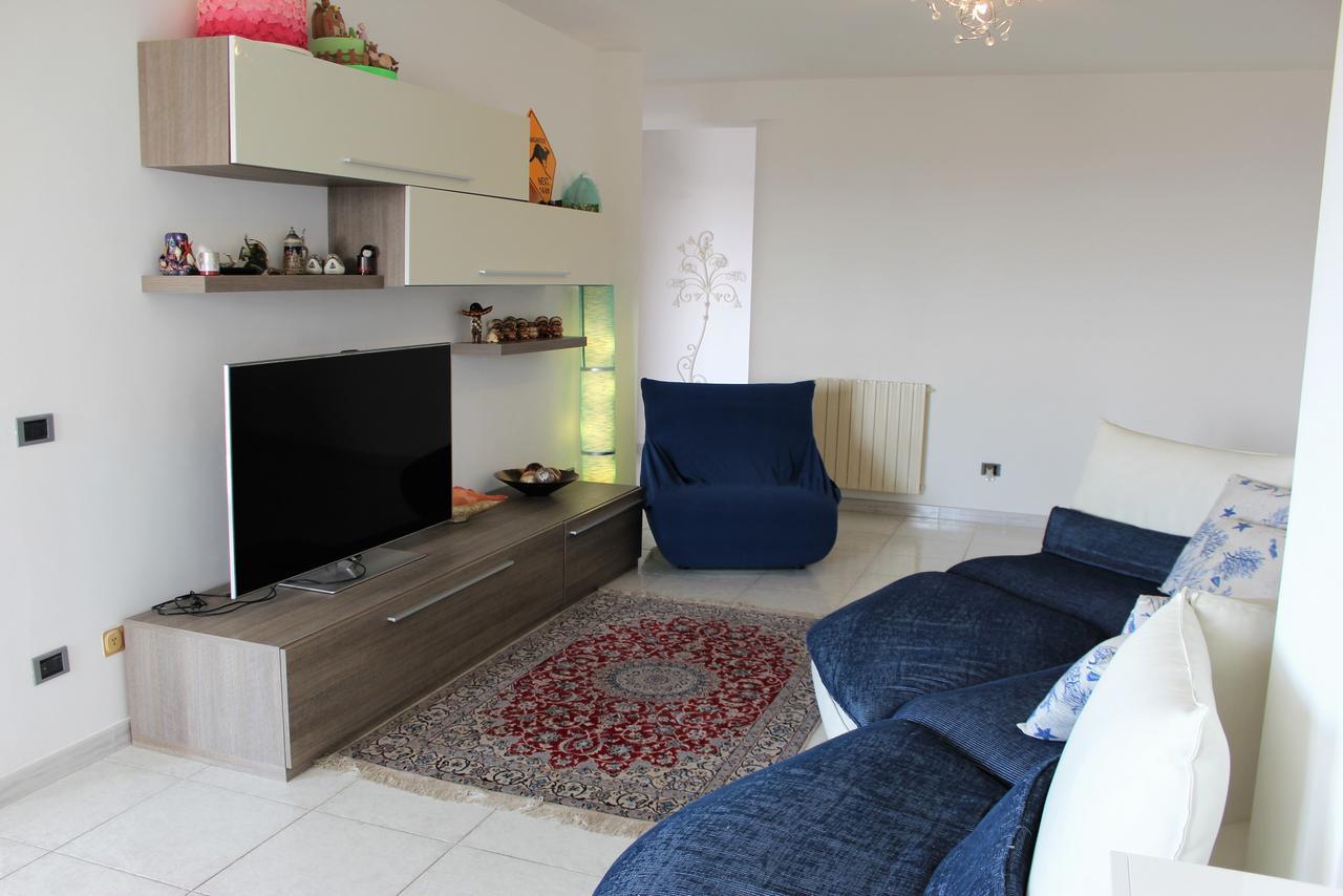 Aussie Dream House Villa ฟอร์เมีย ภายนอก รูปภาพ